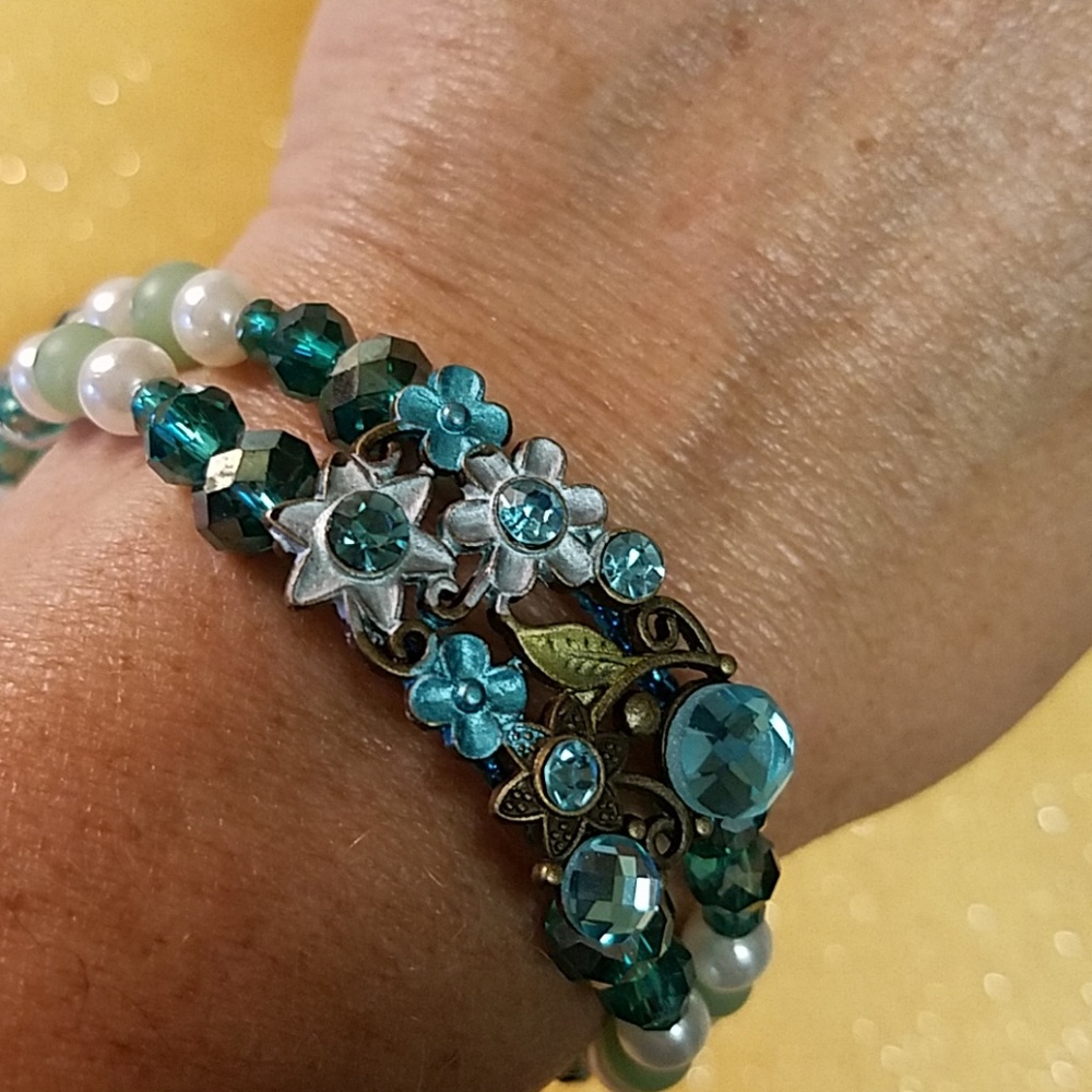 Glass and Crystal Bracelet